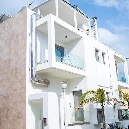 Deluxe House İstanköy