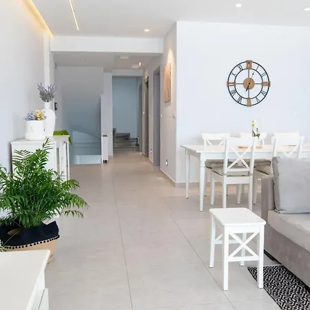 Apartment Deluxe House